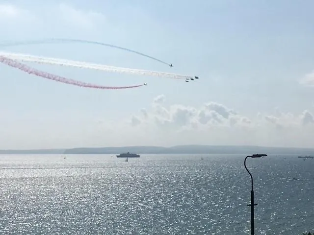 Apartment Bournecoast: Modern Holiday Flat- Sea Views-Fm8497 Bournemouth
