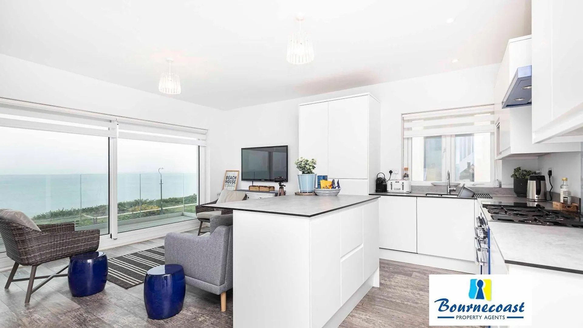 Bournecoast: Modern Holiday Flat- Sea Views-Fm8497 Bournemouth Apartment
