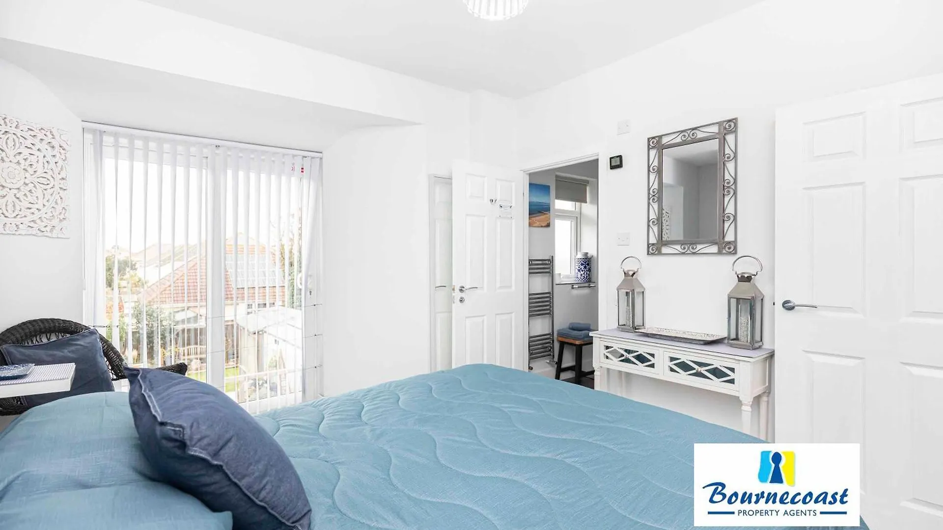 Bournecoast: Modern Holiday Flat- Sea Views-Fm8497 Bournemouth